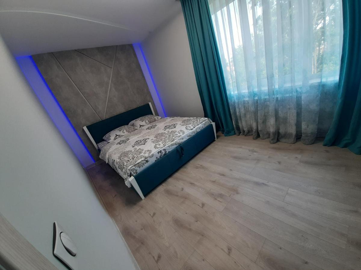 Secheni Apartment Ужгород Экстерьер фото